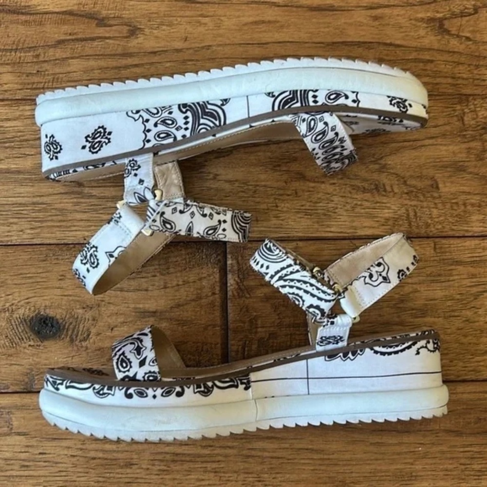 SCHUTZ Black and White Paisley Platform Sandals - Picture 12 of 12